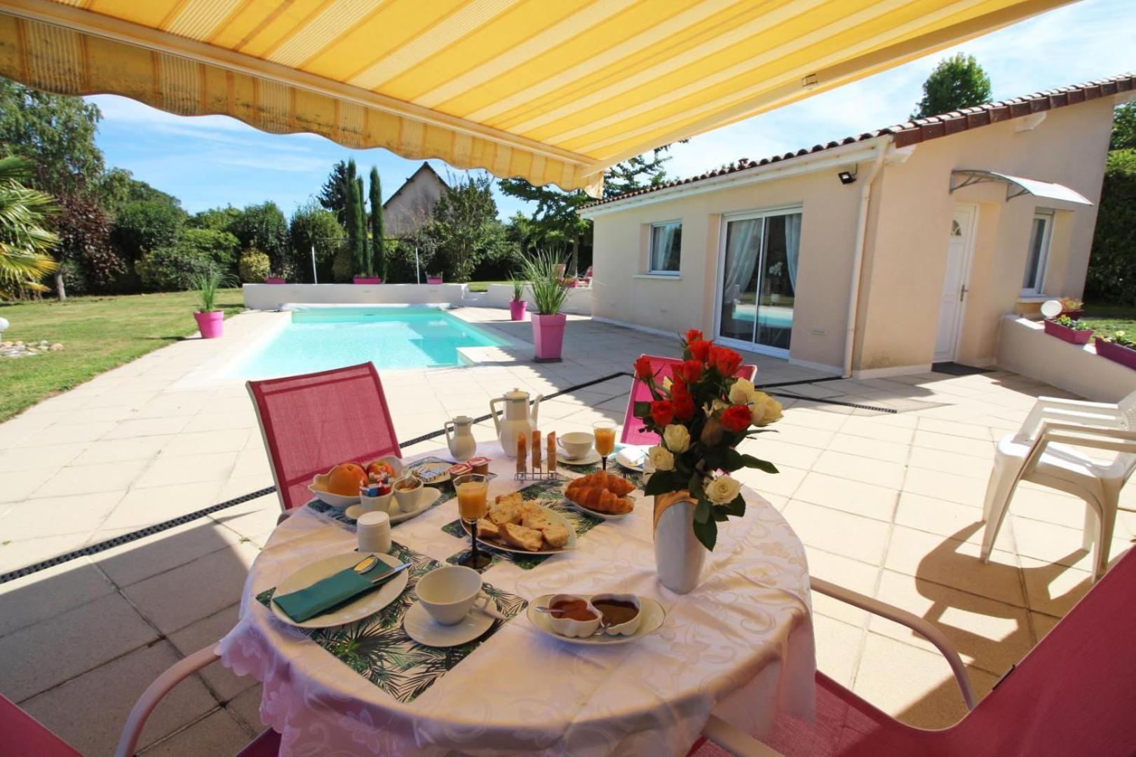 Bed and Breakfast Les Carpes A Limoges Esterno foto